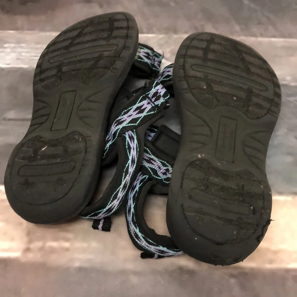 Champion strappy sandals adventure hiking water shoes youth‎ kids size 2